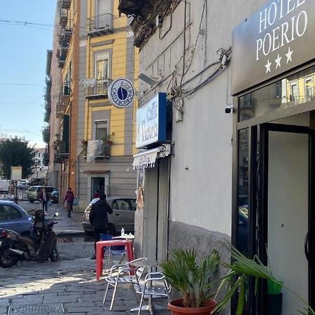 Hotel Poerio Napels Buitenkant foto