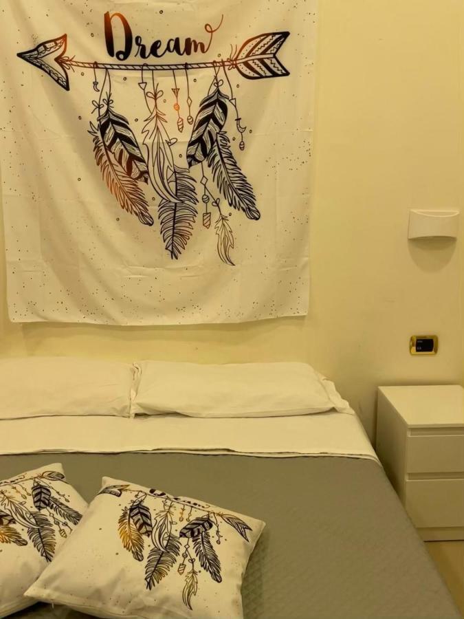 Hotel Poerio Napels Buitenkant foto